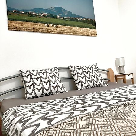 Apartment Sakvice 390 Exteriér fotografie